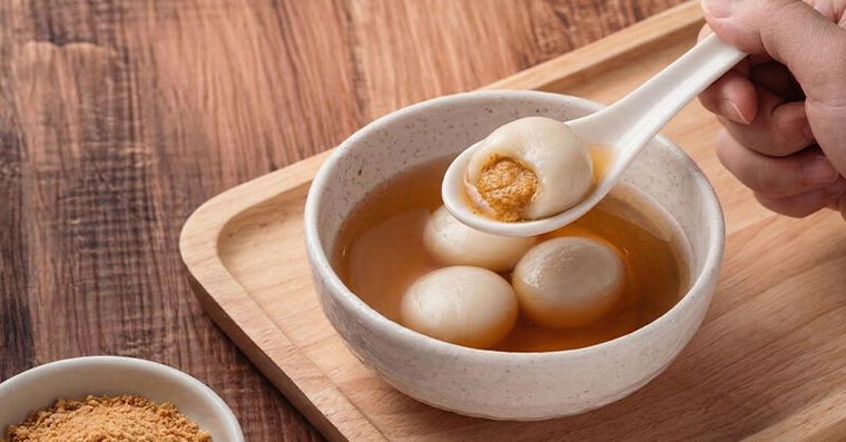 吃元宵怕脹氣？醫曝「這餡料」易上火長痘，配「消積茶」神解膩