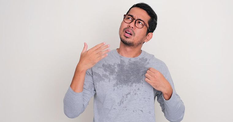 老人味是吃出來的！8種「催味食物」愈吃愈臭，奶茶、麵包也上榜