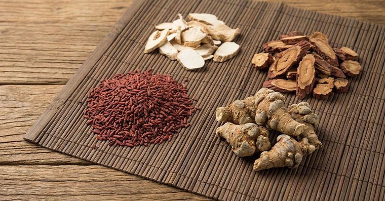 男網購中藥降糖亡！醫嘆這味藥是心臟殺手，4大護心藥「吃錯變毒」