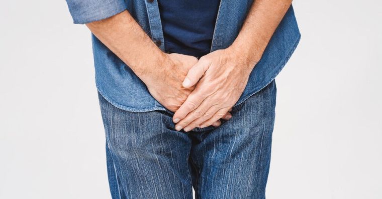 他一夜尿10次「攝護腺腫4倍」險毀膀胱！2徵兆快就醫