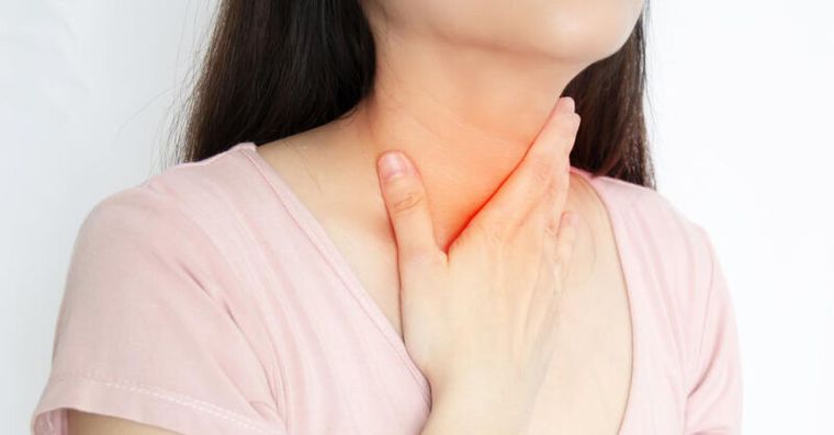 喉嚨痛別亂喝薑茶！醫教「看痰色」自救，3招不再變天必感冒